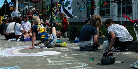 Powiększ grafikę: akcji-streets-for-kids-696795.jpg