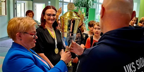 Powiększ grafikę: apel-podsumowujacy-i-semestr-701479.jpg