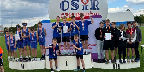 Powiększ grafikę: chlopcy-z-sp-33-brazowymi-medalistami-mistrzostw-wojewodztwa-pomorskiego-w-czworboju-lekkoatletycznym-617588.jpg
