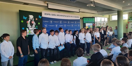 Powiększ grafikę: dzien-edukacji-narodowej-645261.jpg