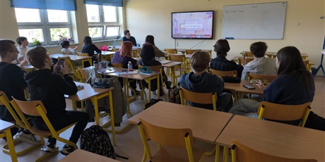 Powiększ grafikę: goscie-w-naszej-szkole-603861.jpg