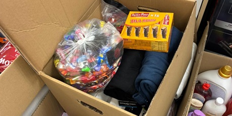 Grudniowa charytatywna Akcja Świąteczna klas 1-3 SP33