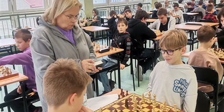 Powiększ grafikę: mikolajkowy-turniej-szachowy-666073.jpg