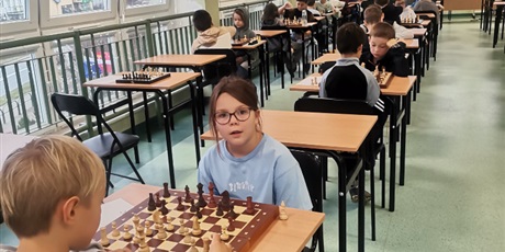 Powiększ grafikę: mikolajkowy-turniej-szachowy-666076.jpg