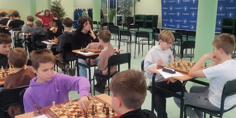 Powiększ grafikę: mikolajkowy-turniej-szachowy-666077.jpg