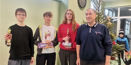 Powiększ grafikę: mikolajkowy-turniej-szachowy-666080.jpg