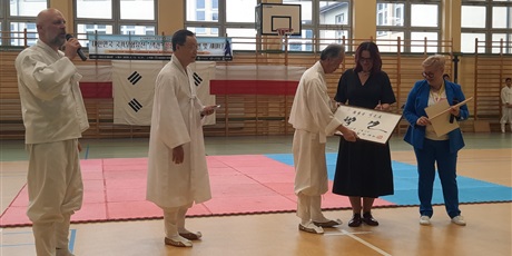 Powiększ grafikę: pokaz-taekwondo-w-naszej-szkole-701489.jpg