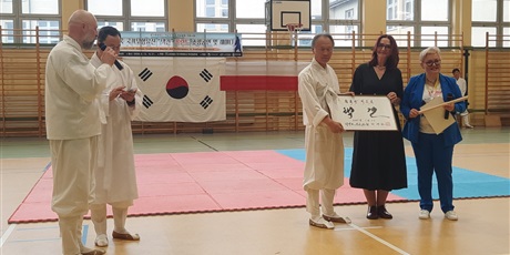 Powiększ grafikę: pokaz-taekwondo-w-naszej-szkole-701490.jpg