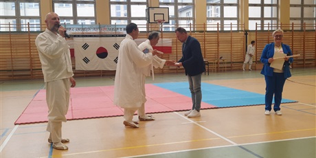Powiększ grafikę: pokaz-taekwondo-w-naszej-szkole-701492.jpg