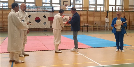 Powiększ grafikę: pokaz-taekwondo-w-naszej-szkole-701494.jpg