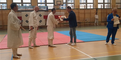 Powiększ grafikę: pokaz-taekwondo-w-naszej-szkole-701495.jpg