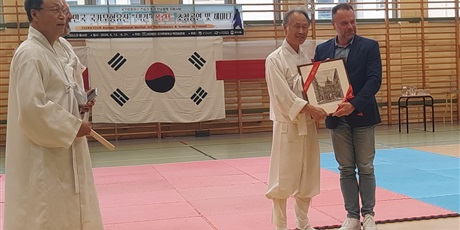 Powiększ grafikę: pokaz-taekwondo-w-naszej-szkole-701507.jpg