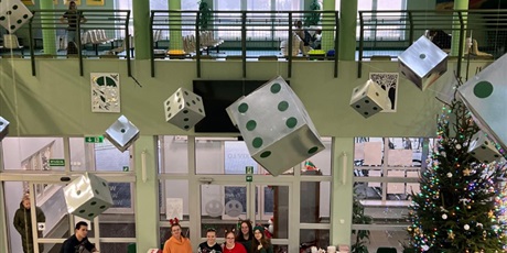 Powiększ grafikę: projekt-w-jezyku-niemieckim-volles-haus-pelna-chata-661262.jpg