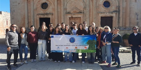 „Wear to Care: Sustainable Fashion for a Thirst-Free World” - mobilność w Grecji
