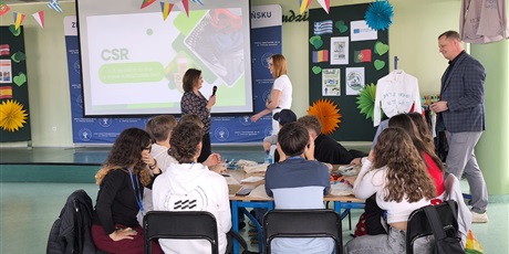 Powiększ grafikę: witamy-gosci-erasmus-603833.jpg
