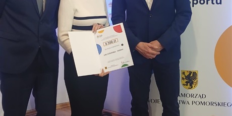 Powiększ grafikę: wyroznienie-dla-uczniowskiego-klubu-sportowego-siodemka-osowa-675912.jpg