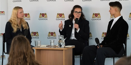 Powiększ grafikę: zapraszamy-rodzicow-na-wywiadowki-687538.jpg