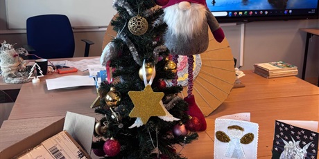 Powiększ grafikę: Ozdoby świąteczne od partnerów z Hiszpanii