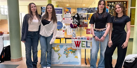 Powiększ grafikę: Promujemy projekt Erasmus+